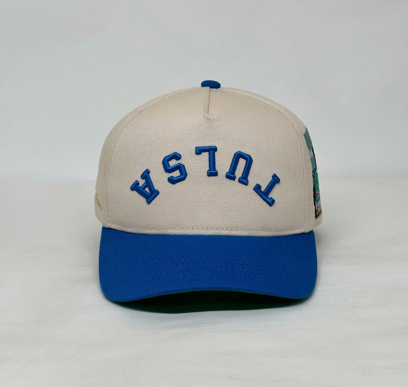 Tulsa Fairgrounds Off-White/Cornflower Blue