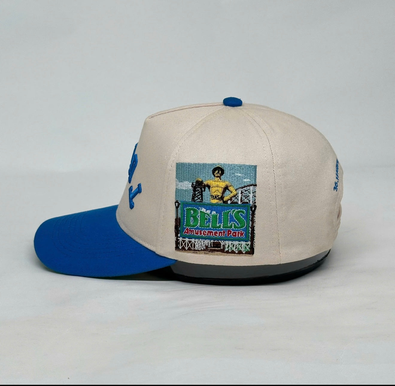 Tulsa Fairgrounds Off-White/Cornflower Blue